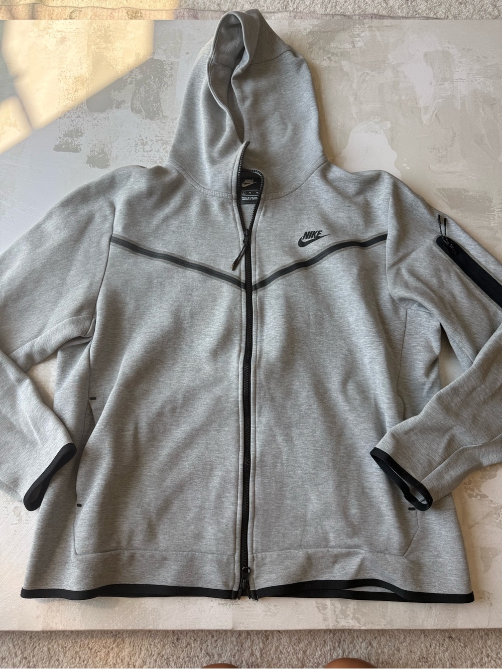 Nike Men’s Gray Full-Zip Performance Hoodie Jacket - Picture 1 of 5